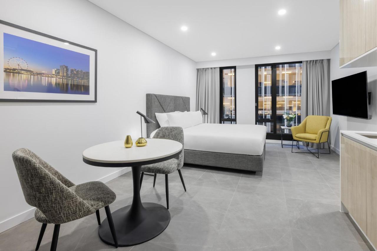 Meriton Suites Мельбурн Экстерьер фото Studio apartment