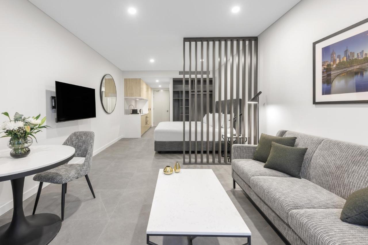 Meriton Suites Мельбурн Экстерьер фото A typical Studio apartment