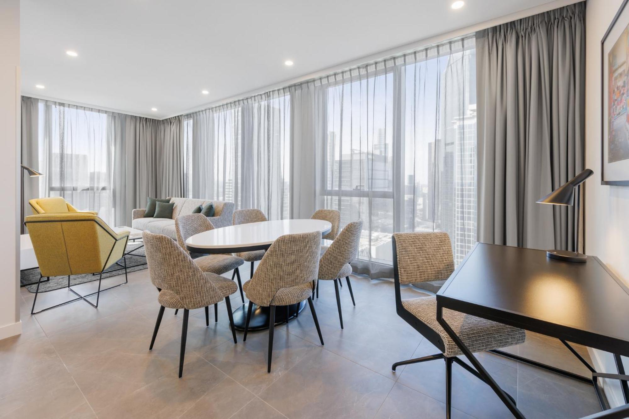 Meriton Suites Мельбурн Экстерьер фото The interior of a typical apartment
