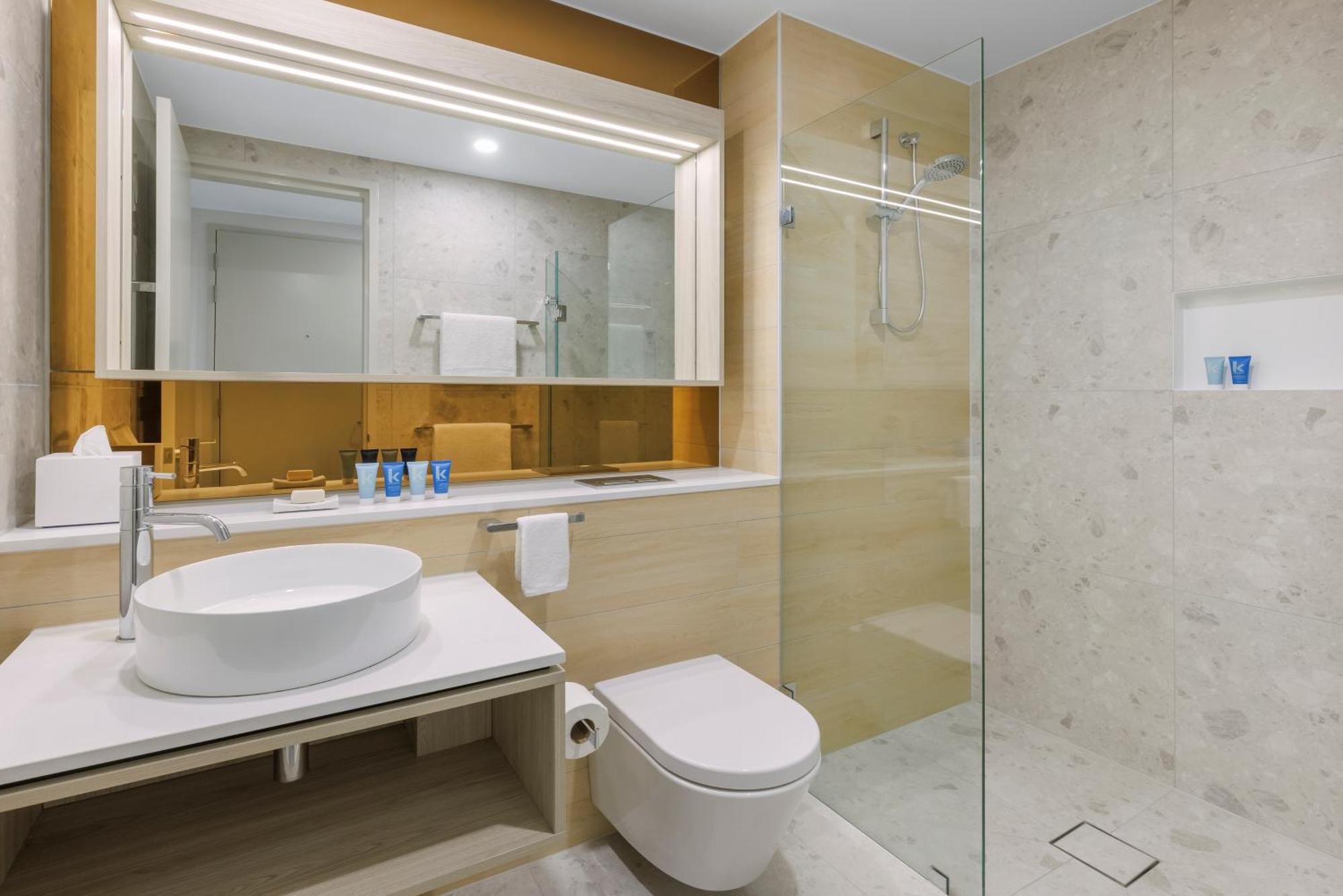 Meriton Suites Мельбурн Экстерьер фото Bathroom